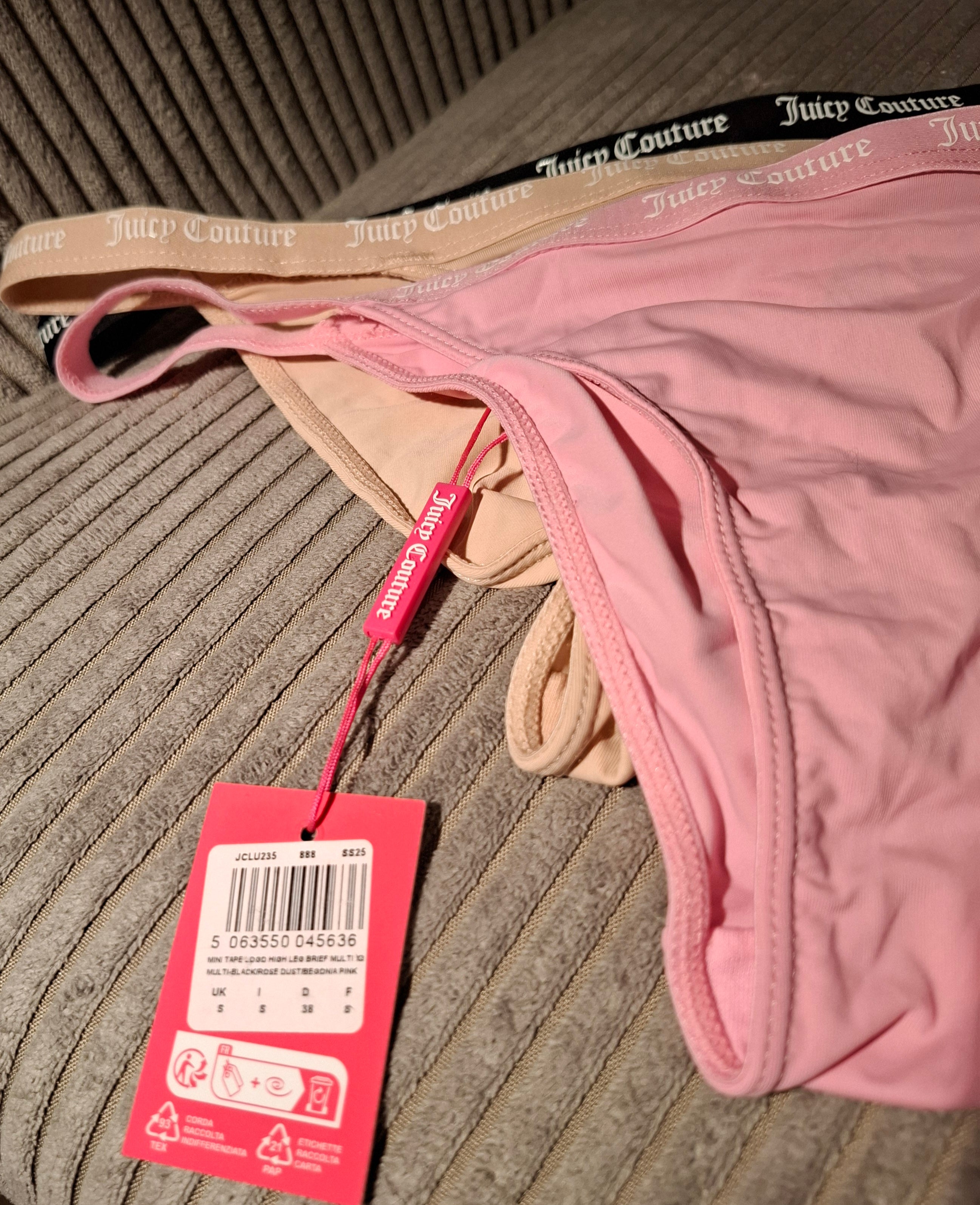 JUICY COUTURE trijų kelnaičių rinkinys