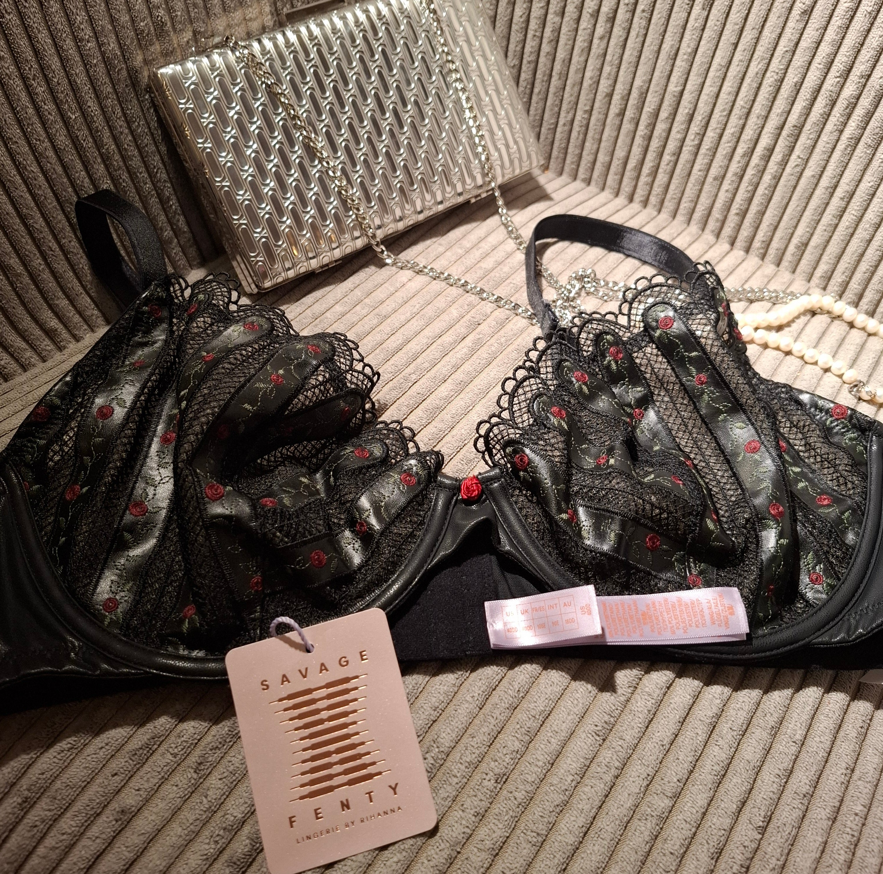 SAVAGE FENTY BY RIHANNA LIEMENĖLĖ 🇬🇧 - UGNETE